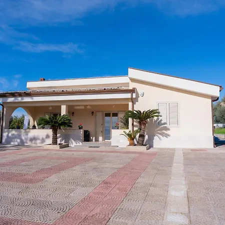 In Floridia With Terrace Casa vacanze Solarino